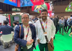 Olmos (Chile) con Luis Ahumada ( Gerente general) y Alonso Moran ( Gerente comercial), exportadores de manzanas, peras y ciruelas