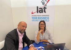 LATCOMEX, comercio exterior y logistica de Argentina, sus representantes Lucas Tempone y Jimena Garcia.