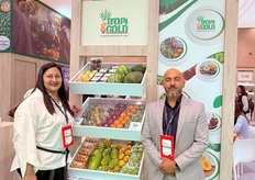 Tropigold Colombia con Alejandra Romero, Gonzalo Garcia (Gerente General), exportadores de melones, banana, coco, entre otros productos.