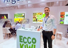 Ecco Kiwi (Argentina) con Sebastian Goycoa exportador de Kiwi.
