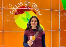 Luiza Villares representante de Natue, exportadores de mango, uva y limon de Brasil.