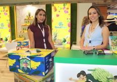 Iskra Olmedo y Gina Maria Castro de la empresa Ginafruit de Ecuador.