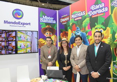 Carlos Barahona y María José Medranda de la empresa MendoExport, junto a sus provedores: Luis Alberto Jaramillo de  ICE y Christian Guadamud de IncarPalm