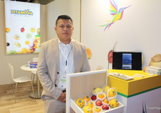 Rolando Novoa, CEO de Pitanova, exportador de pitahaya de Ecuador.