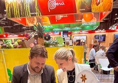 Interfrut (Brasil) con Fernando Carrara y Jacinta Tonial, exportadores de papaya.