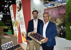 Adrián Sierra y Emiliano Andrade, gerente de LEMA Land Fruit, terminando su campaña de ciruela Angeleno.