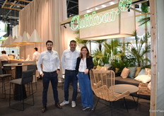 Alejandro Falo, Jaume Guardiola y Sandra Sitjar en el stand de Cultivar.