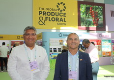 Jorge Chávez Oliden, gerente general de la Autoridad Portuaria Nacional, Jaime de la Peña CEO de Itaben ExpoPerú