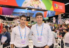 Sebastián Ulloa y Cristóbal Matte de la empresa Frustock, exportadores de palta, limón, naranja, mandarina, cerezas chilenas.