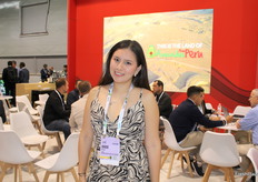 Empresa J&L representada por Angie Meléndez Vargas, exportadora de uva peruana