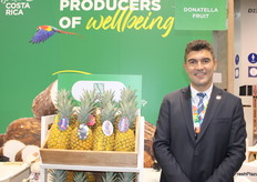 Efe Askan, gerente de ventas de Donatella Fruit, exportadores de piña de Costa Rica