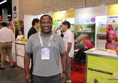 Diego Gonzalez de la empresa Cultama. Exportador de pitahaya, mango, maracuyá, yuca, malanga