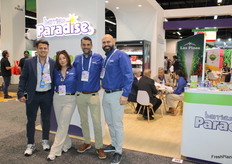 Equipo de Berries Paradise, representado por: Edgar Orozco, Yulma Amador, Pedro Varela y Didier Ramirez