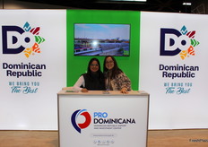 Equipo de Prodominicana con Alexa De la Rosa y Carolina Urbaéz