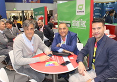 German Illanes de Unifrutti, empresa chilena junto a José Luis Jalil y Emanuel Albornoz de la empresa Tanus Jalil e Hijo, empresa Argentina.