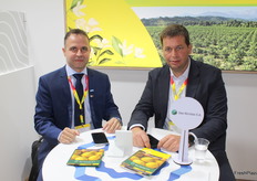 Manuel Balboa, asesor comercial; Tomás Buffo, vicepresidente de San Nicolas de Argentina.