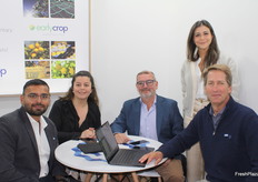 Ariel Santiago Ares, Rosario Ares, Ariel Gustavo Ares, Federico Baya y Belen Ferrer de la empresa Earlycrop de Argentina.