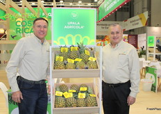 Luis Vásquez y José Madrigal de Upala Agrícola de Costa Rica.