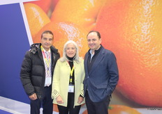 Rodolfo Fitipaldo y Monica Coito de la empresa Naranjales Guarino, Cristóbal Monteagudo TC Fruits de Uruguay.