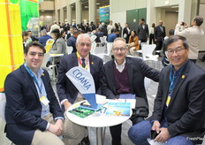 Gabriel B. Alves y Renato Alvez de Coana, Fred Vandenberg (visitante), Elias Fujiyama de Coana.