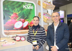 Julia Colina y Xavier Zambrano de la empresa Dragon House.