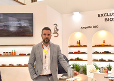 Stand de Bio Sabor, con Pablo García Raya, productores de hortalizas de Almería.
