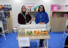 Paula Spa y Lucille Bosson, en el stand de SAT Campos de Granada.