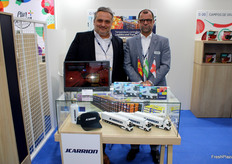 Jorge Delgado y Martin Thomsen, en el stand de la empresa de transportes J.Carrión, que se estrenó como expositor en Fruit Logistica.
