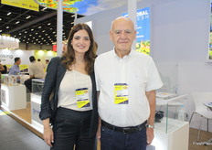Florencia Zamora y su padre Juan Zamora, representantes de Zamora Citrus de Argentina