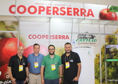 Ricardo Filho, gerente de Cooperserra y Rafel B. De Oliveira de Castelo Comercial Export