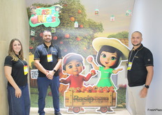 Grupo de Rasip Agro de Brasil, con Vanessa von Muller, Ronaldo Grosselli y William Olimpio