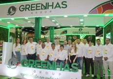 Equipo de GreenHas do Brasil, representada por Laura Caroline y Franco Borsari