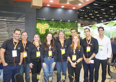 Equipo  Trombini con Camila Alessio de Souza