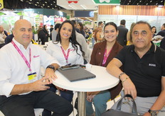 Grupo el Ciruelo con Paulo Sergio Ribeiro, Camila Nunes y Maria Luiza Castro, Jalil Jose Luis de Tanus Jalil de Argentina