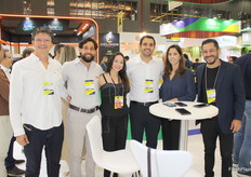 Leonardo Goncalves de AGC, Distribuidores Marejo Frutas con Airton Pereira y Ariane Emilia, Exportador Santa Felicidade con Bruno Coelho y Marcos Ribeiro