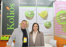 Christos Kolios y Elena Kolios, exportadores de kiwis de Grecia