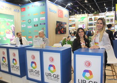 Ligia De Carvalho y Anangelica Leonel