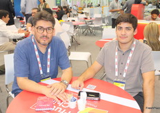 Cristian Álvarez y Matías Álvarez de Agroval de Chile