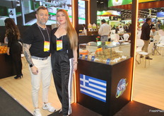 Marios Seretis y Liubov Akperova de NPS de Grecia