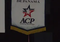 La Autoridad del Canal de Panama, rige administrativamente el Canal desde el retiro de EE.UU.