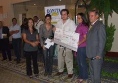 Premiación LAN Ecuador al mejor stand: BONITA