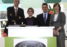 José Ma. Cuadrado Saenz de Buruaga, Claudia A. Vicente y Fernando Martín Callejón de Procam y la Sra. Ma. José de Faeca