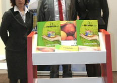 Raquel López Martínez, José Luis Molins Miró y Silviya Dimitrova de Frubelsa
