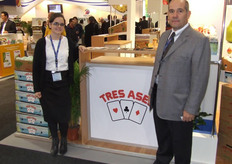 Tres Ases, Contacto: Enrique O. Grisanti