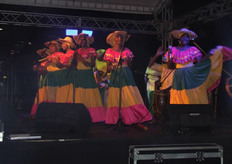 Grupo Folclórico de Valle del Cauca, en el coctel de inaguracion de la Macrorrueda, Mayo 12 2010