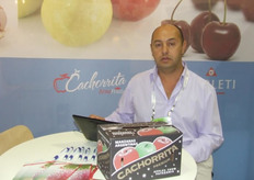 Daniel N, Arno - Arno Fruits Cachorrita