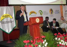 Juan David Alarcón, Chief Executive Officer de Turbana dando una conferencia sobre La Comercialización del Banano en Estados Unidos.