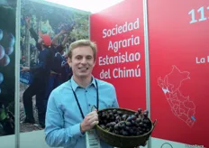 Piet-Hein Briet de la Sociedad Agraria Estanislao del Chimú quienes producen uvas de mesa, mangos, entre otras frutas.