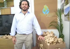 Tito Bonicelli de Natural Green Organics, product or de jengibre orgánico