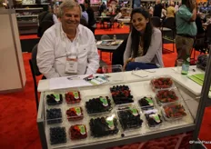 Pablo y Amalia Ornague, de Grupo HerEs, exportando berries de México a EE.UU.